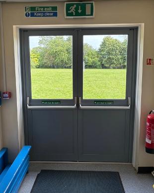 Aluminium double fire exit door price